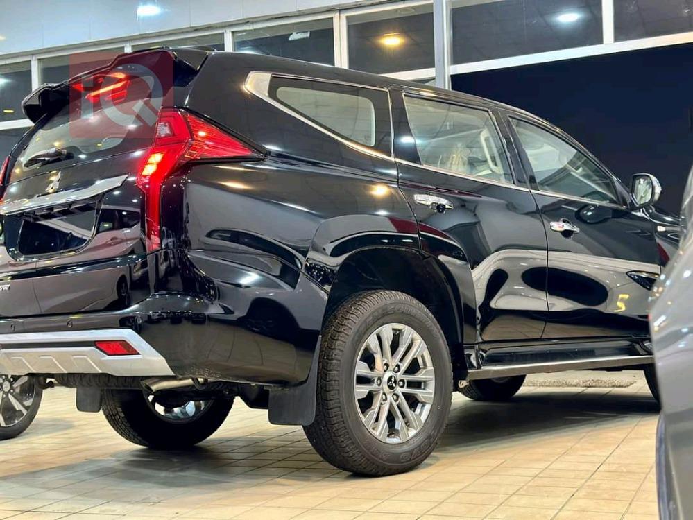 Mitsubishi Montero Sport